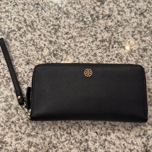 Tory Burch Black Continental Wallet